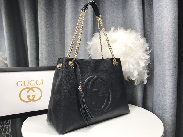 激安グッチバッグコピー背面デザイン